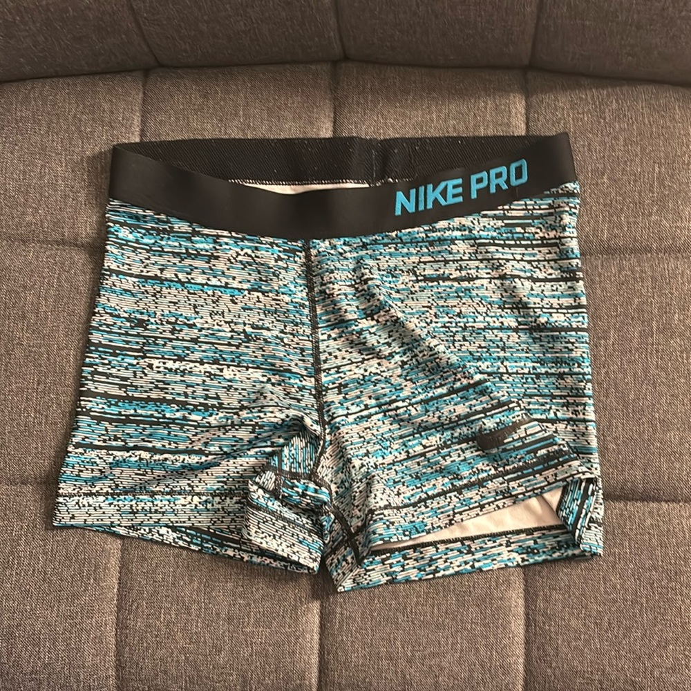 Nike Pro Shorts! Size Large